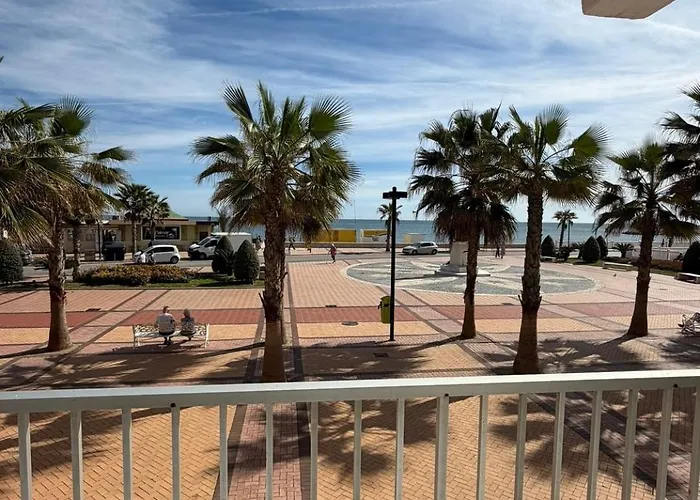 アパート Moments From The Sea And Scenic Coastal Walks