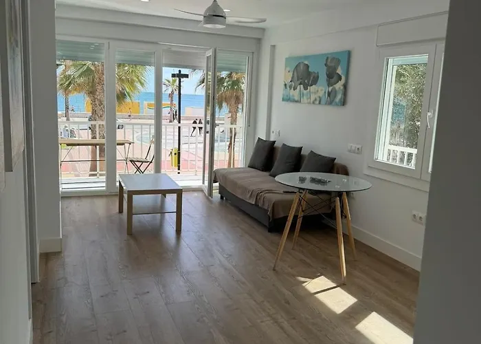 Moments From The Sea And Scenic Coastal Walks Apartamento Fuengirola