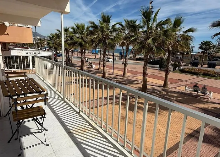 Apartamento Moments From The Sea And Scenic Coastal Walks