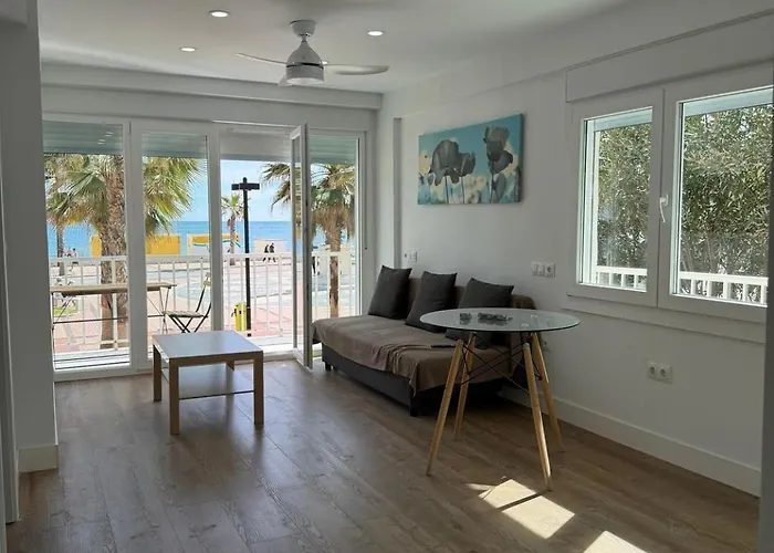 Moments From The Sea And Scenic Coastal Walks